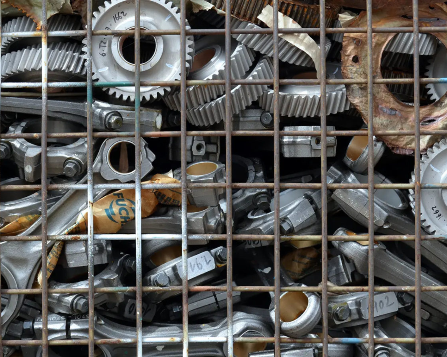 METAL BUYING & SELLING